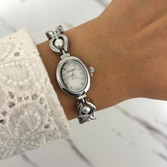 American Vintage Accessories - Sku:0170‎ Cute Silver Watch